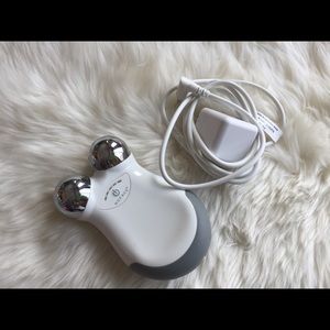 Nuface Mini Facial Toning Device